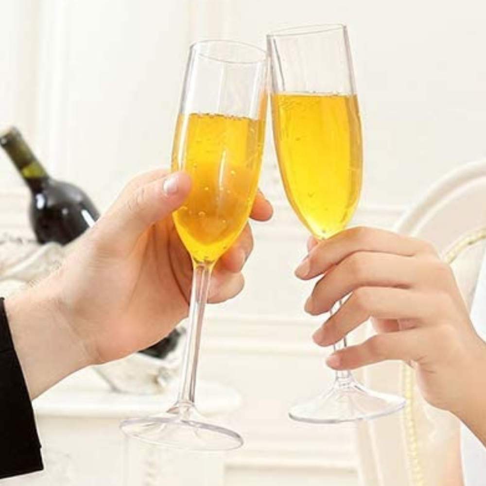 Plastic Champagne Flutes: image 5